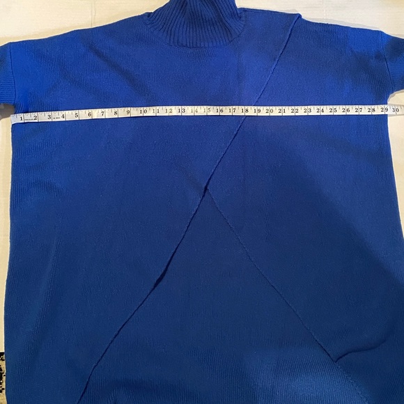 Asymmetrical chunky open front sweater - Picture 13 of 14